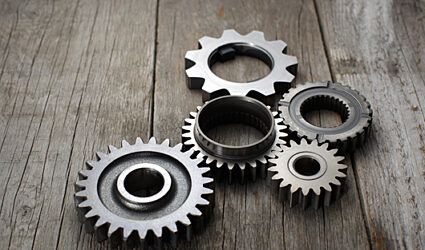 Gears and machine parts as a maintenance concept