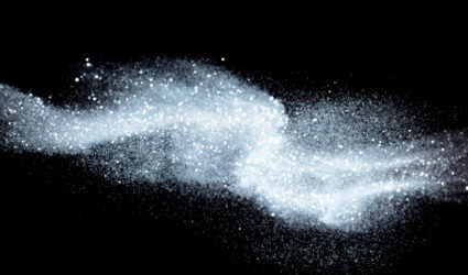 Flowing white dust: Sugar or flour conveying concept